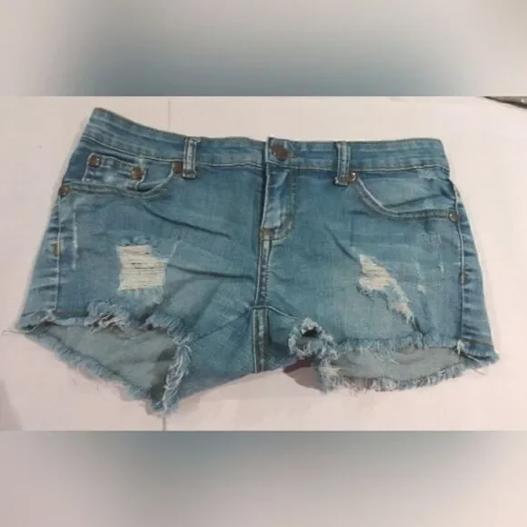 3 Jean Denim Shorts sz 27 SZ 5-6 EUC Ladies Women's Daisy Duke's - Picture 2 of 11